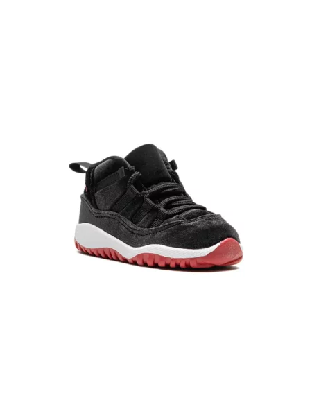 Sneakersy dziecięce Jordan 11 Retro czarne
