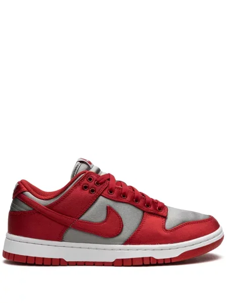 Sneakerși Nike Dunk din satin roșu