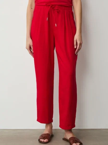 Medicine spodnie chinos z lnem czerwone