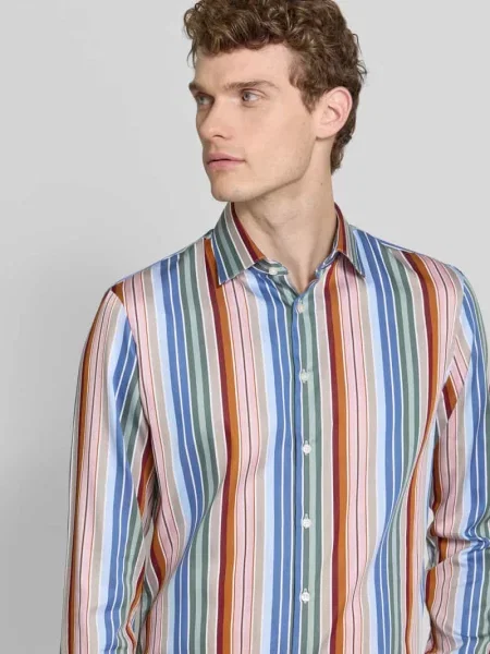 Koszula biznesowa o kroju slim fit z bawełny z kołnierzykiem typu kent Jake*s bordowa