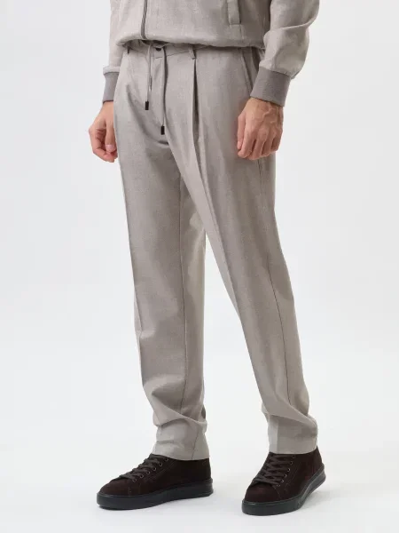 Костюмный спортивный костюм Capobianco серый