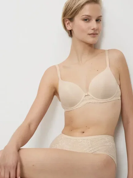 Triumph Сутиен Amourette Charm бежово