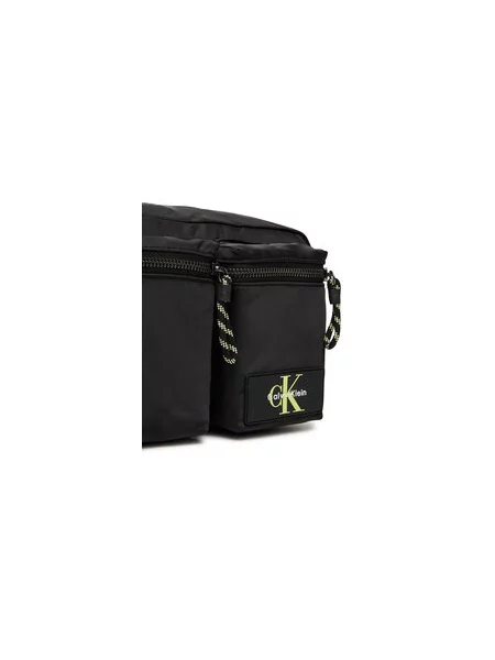 Calvin Klein Torbica za okrog pasu Tech Utility Camera Bag črna