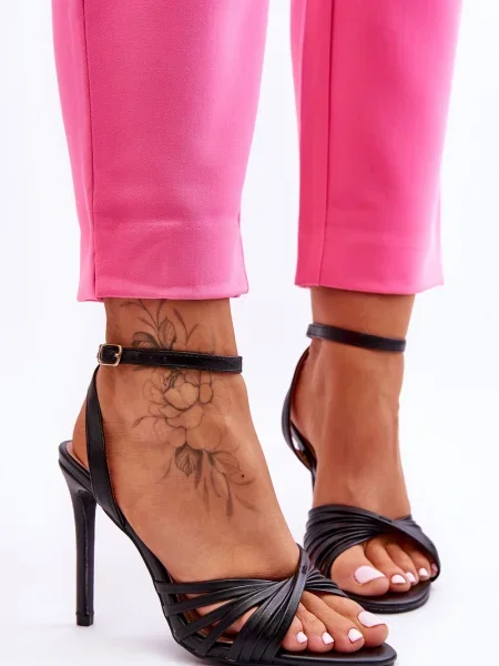 Сандали Boto с висок ток черно