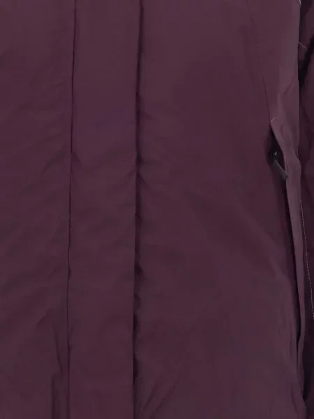 Geacă The North Face cu glugă violet