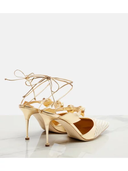 Pantofi cu toc Manolo Blahnik din piele auriu