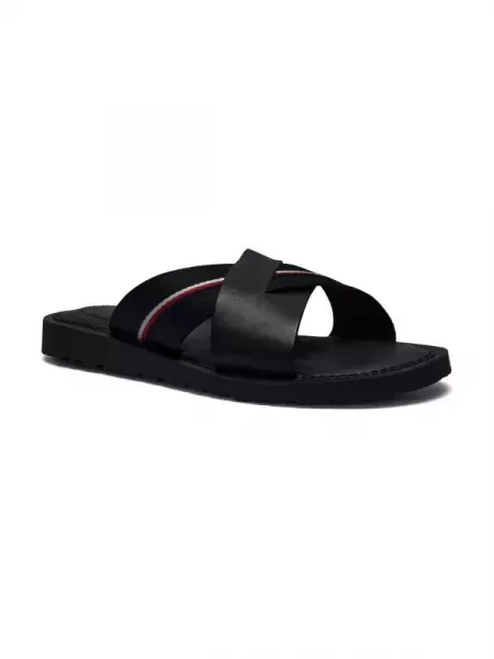 Tommy Hilfiger Bőr papucs CRISS fekete
