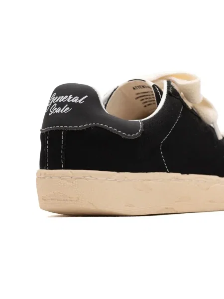 Sneakerși General Scale. din canvas negru
