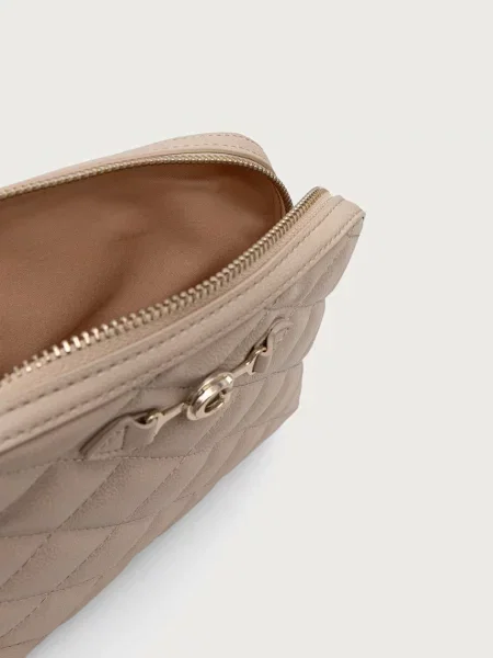 Сумка Guess