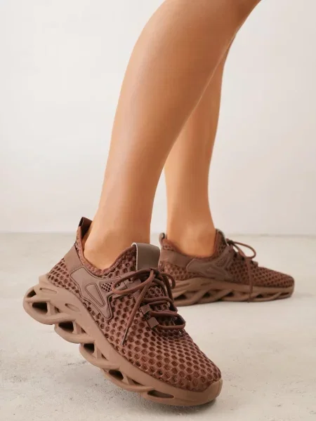 Sneakers Clythusa maro
