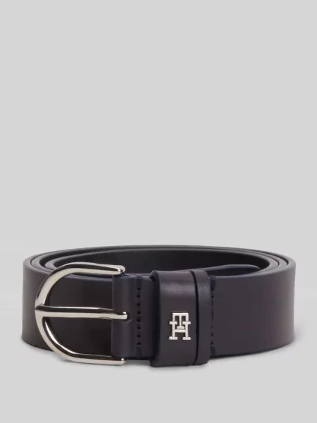 Pasek z naturalnej skóry z aplikacją z logo Tommy Hilfiger granatowy