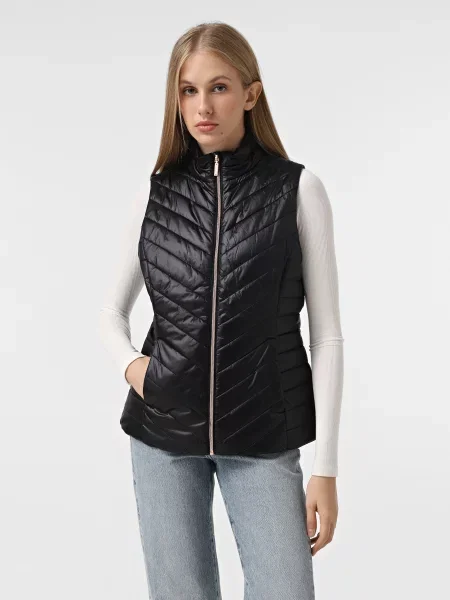 Утепленный жилет Skechers черный