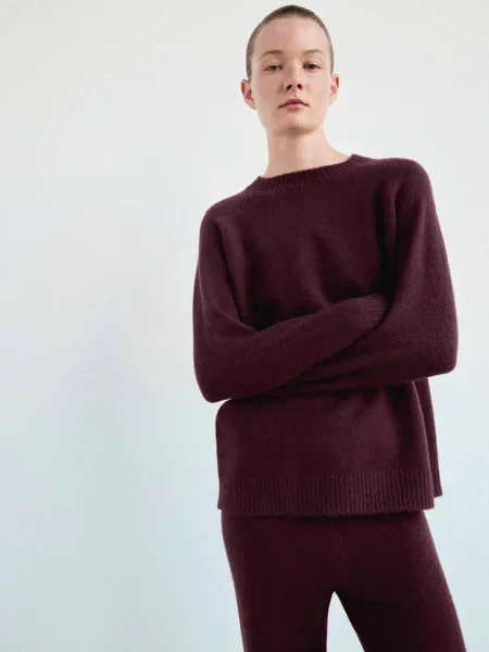 Sweter z dzianiny z okrągłym dekoltem burgund Kobieta L MANGO