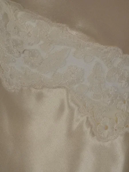 Bluzka Alberta Ferretti koronkowa biała