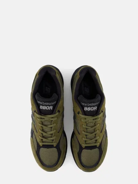 Замшевые повседневные кроссовки New Balance зеленые