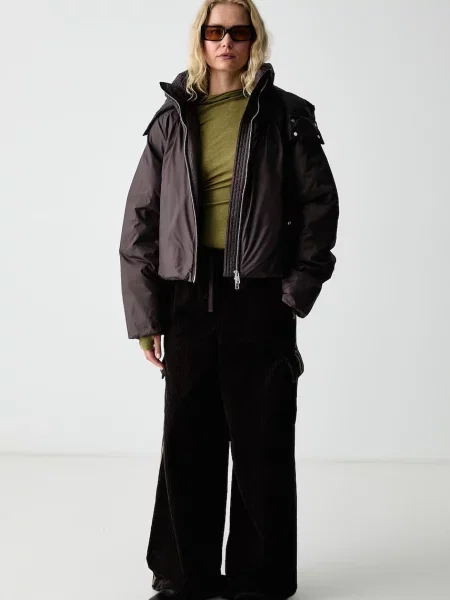 Adidas Originals коротка куртка Essentials Down Hooded Puffer