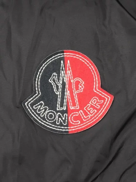Geacă Moncler cu glugă negru
