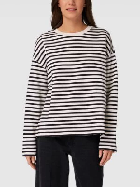 Sweter ze wzorem w model ‘FRANKAA’ Armedangels czarny