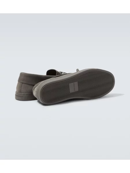 Semišové loafersy Giorgio Armani sivá