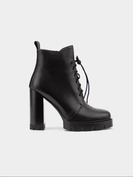 Кожаные ботильоны Urban Trace черные