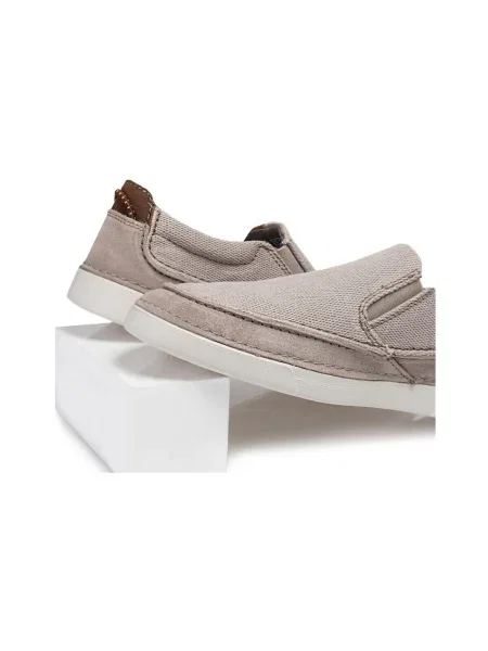Pantofi Clarks