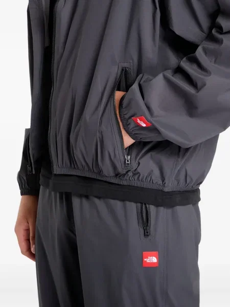 Geacă The North Face albastru
