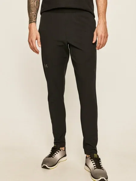 Under Armour Панталони черно