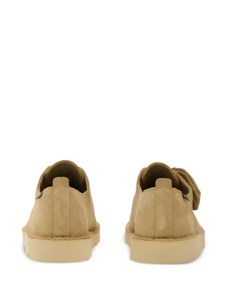 Обувки в стил дерби Clarks Originals с връзки с дантела