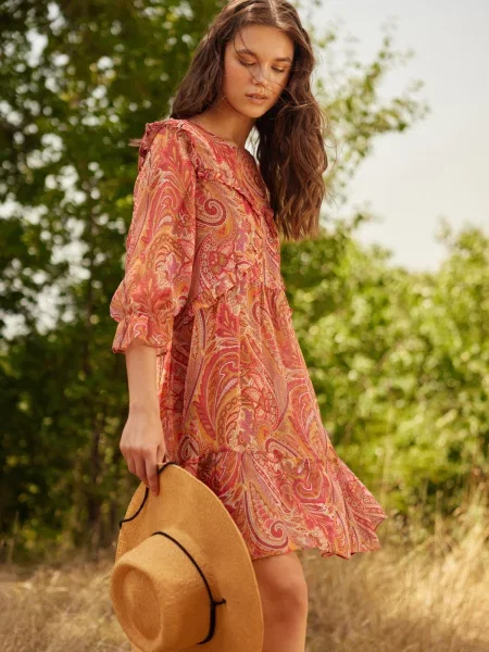 Sukienka mini Trendyol szyfonowa z wzorem paisley różowa