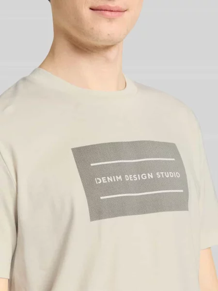T-shirt o kroju regular fit z czystej bawełny Tom Tailor Denim biała