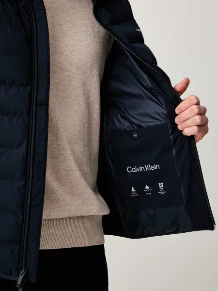 Steppelt dzseki Calvin Klein