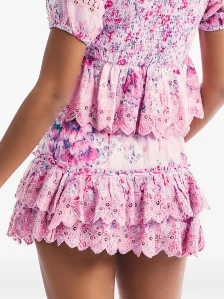Fusta mini Loveshackfancy cu model floral cu volane roz