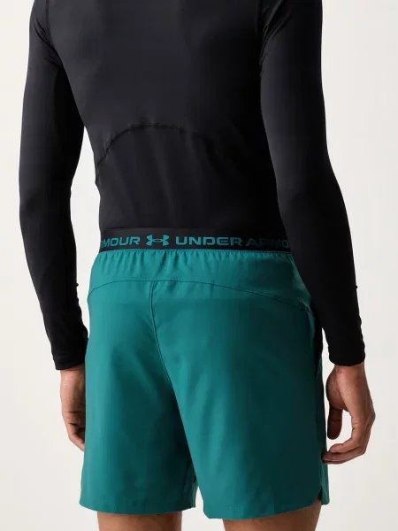 Sport rövidnadrág Under Armour zöld