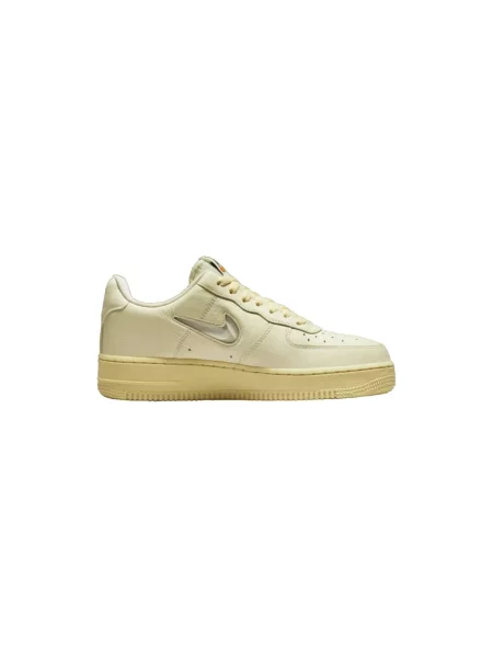 Pantofi Nike bej