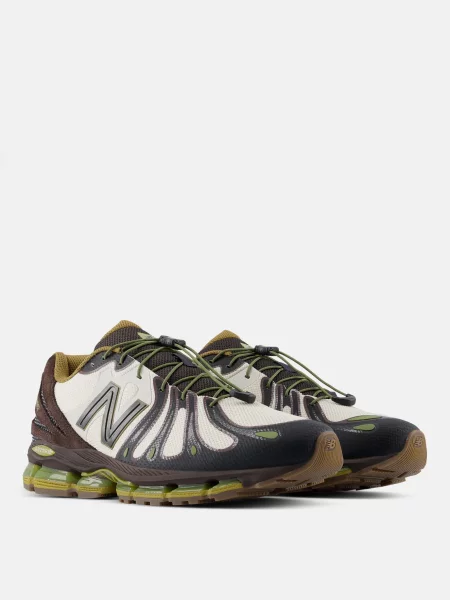 Кросівки New Balance коричневі