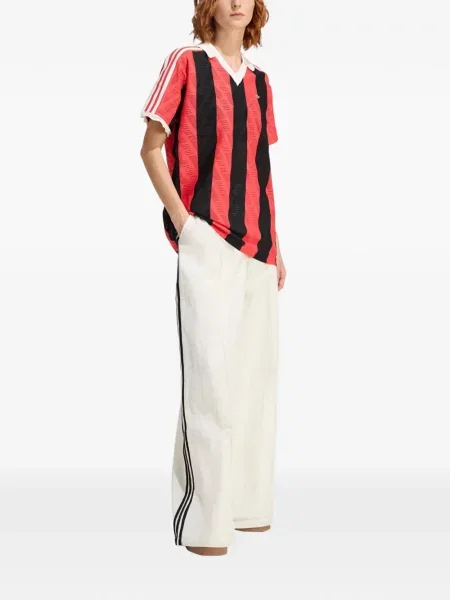 Scurt tricou Adidas roșu