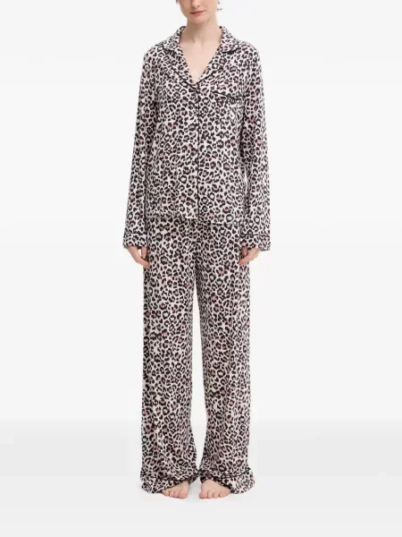 Pijamale Guess cu imagine cu model leopard