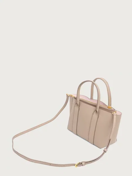 Кожаная сумка шоппер Marc Jacobs в деловом стиле
