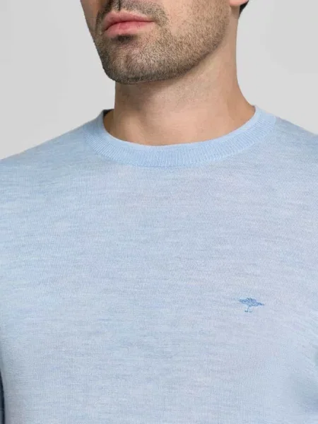 T-shirt z okrągłym dekoltem i wyhaftowanym logo Fynch-hatton