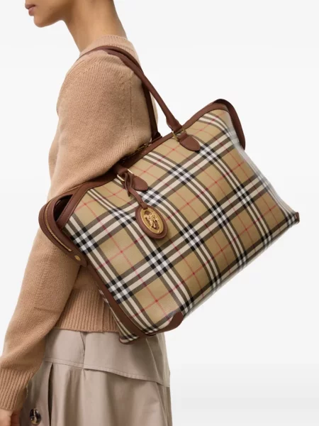 Geantă shopper Burberry în carouri