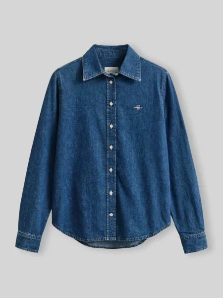 Bluzka jeansowa o kroju relaxed fit z czystej bawełny Gant niebieska