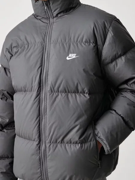Nike Sportswear férfi pehelydzseki Club szürke