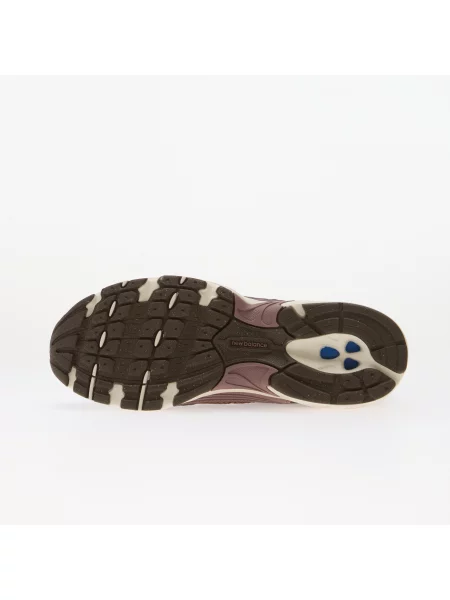 Tek tekaški copati New Balance 530