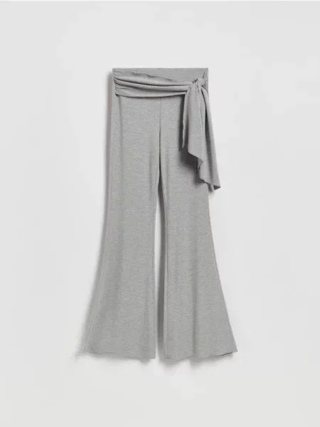 Reserved Штани з додаванням світло-сірий сірі