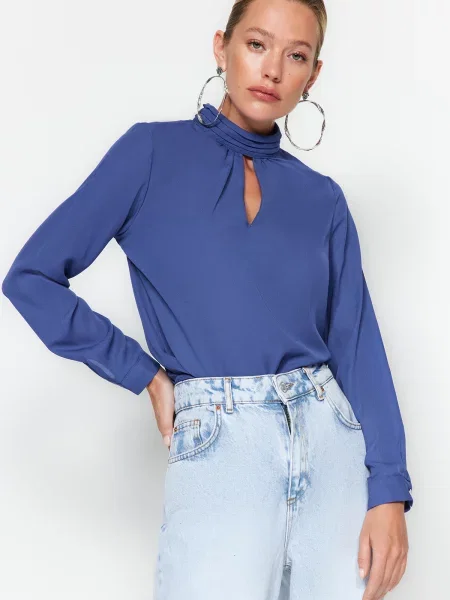 Bluza Trendyol s puli ovratnikom modra