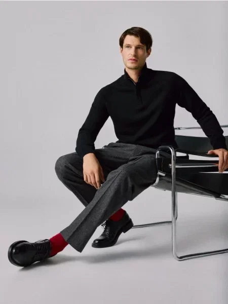 Reserved Spodnie slim fit z wełną ciemnoszary