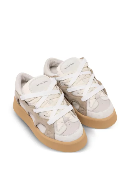Sneaker Santha
