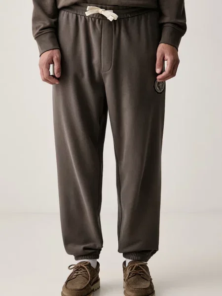 Armani Exchange pantaloni de trening pentru bărbați din cu maro