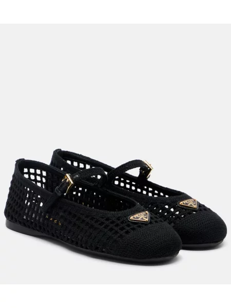 Kvačkanje salonarji Prada črna