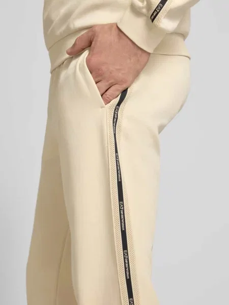 Spodnie dresowe z Mieszanka bawełny Ea7 Emporio Armani
